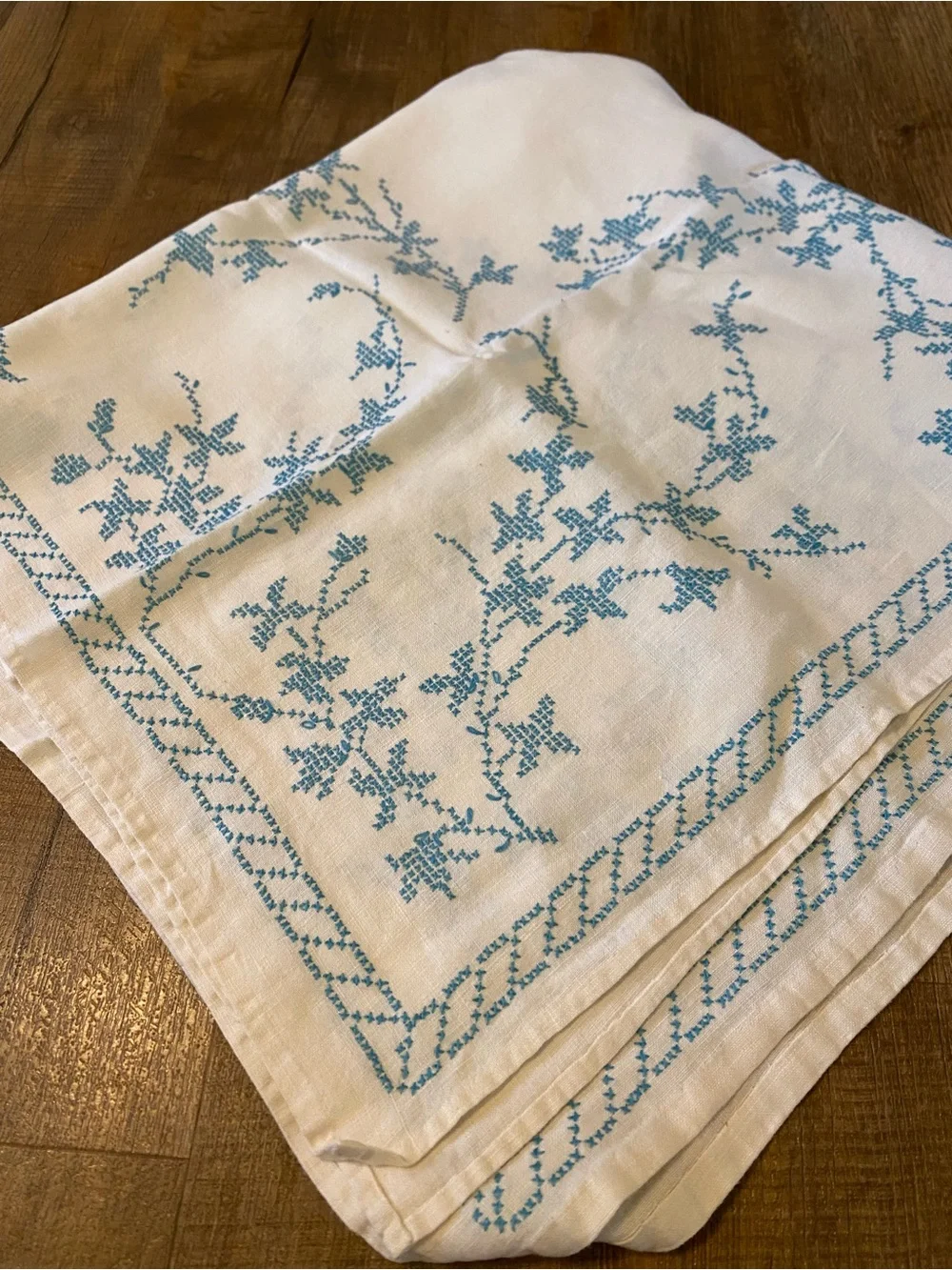 Lovely Vintage Handmade Cross Stitch Embroidered Tablecloth